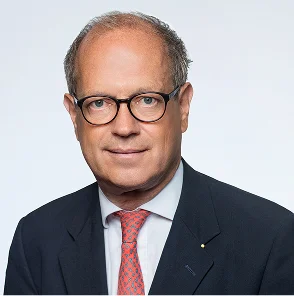 Dr Roland Schlager