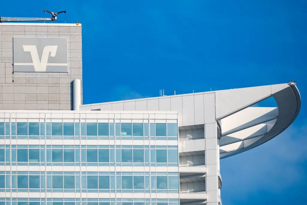 VR Equitypartner stärkt Zusammenarbeit mit Genossenschaftsbanken mit neuem Vertriebs-Team
